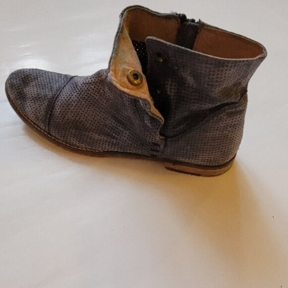 FREE PEOPLE WOMENS SUEDE BOOTIES SIZE 40 - Picture 10 of 10